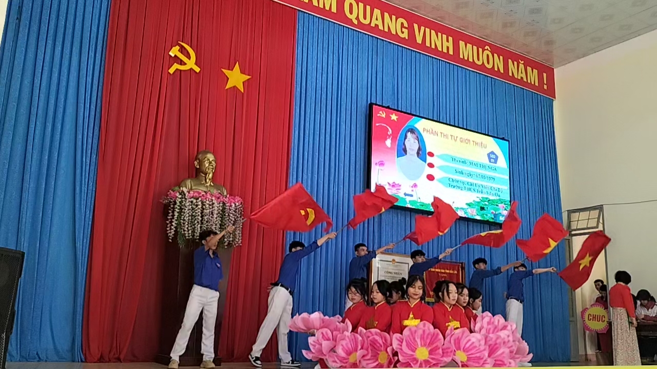 Thi bí thư gỏi 10